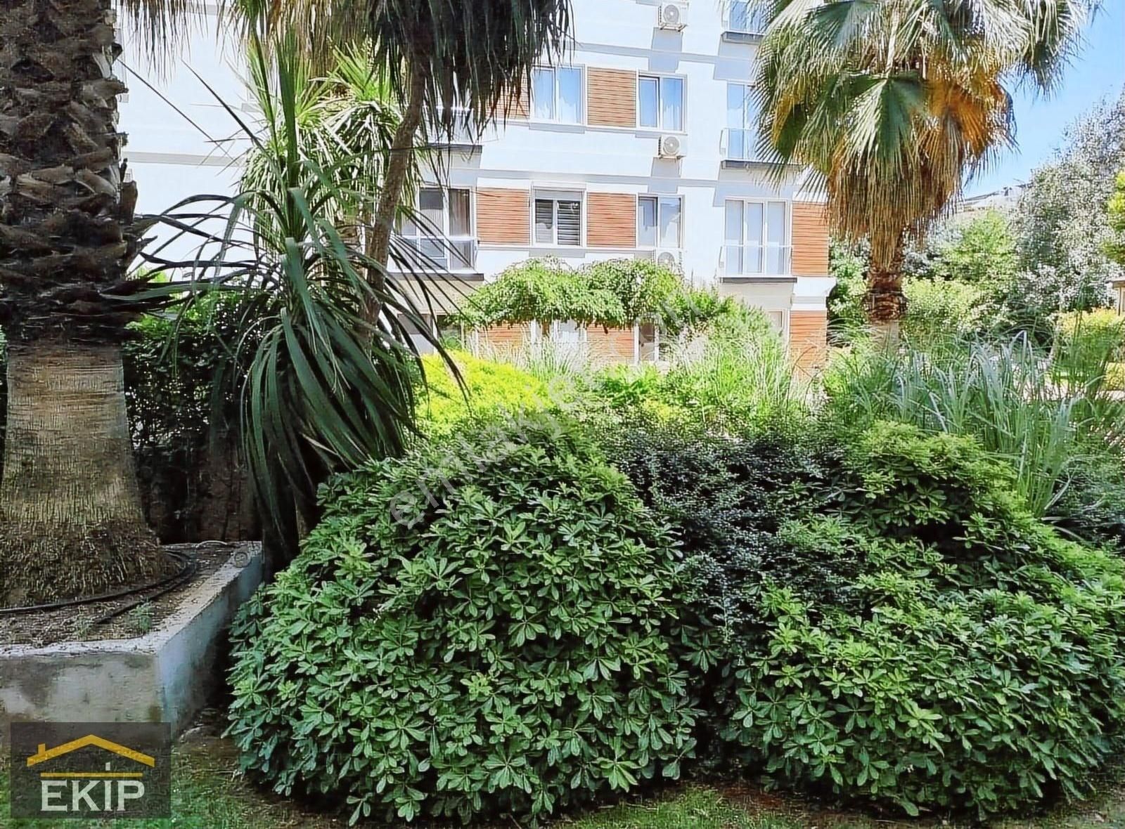 Atasehir Örnek Mahallesi Suare Resıdence Da Eşyalı 1+1 Kiralık