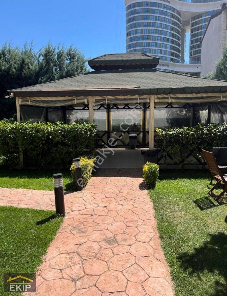 Ataşehir Örnek Suare Sitesi Ara Kat Ful Eşyalı Kiralık 1+1