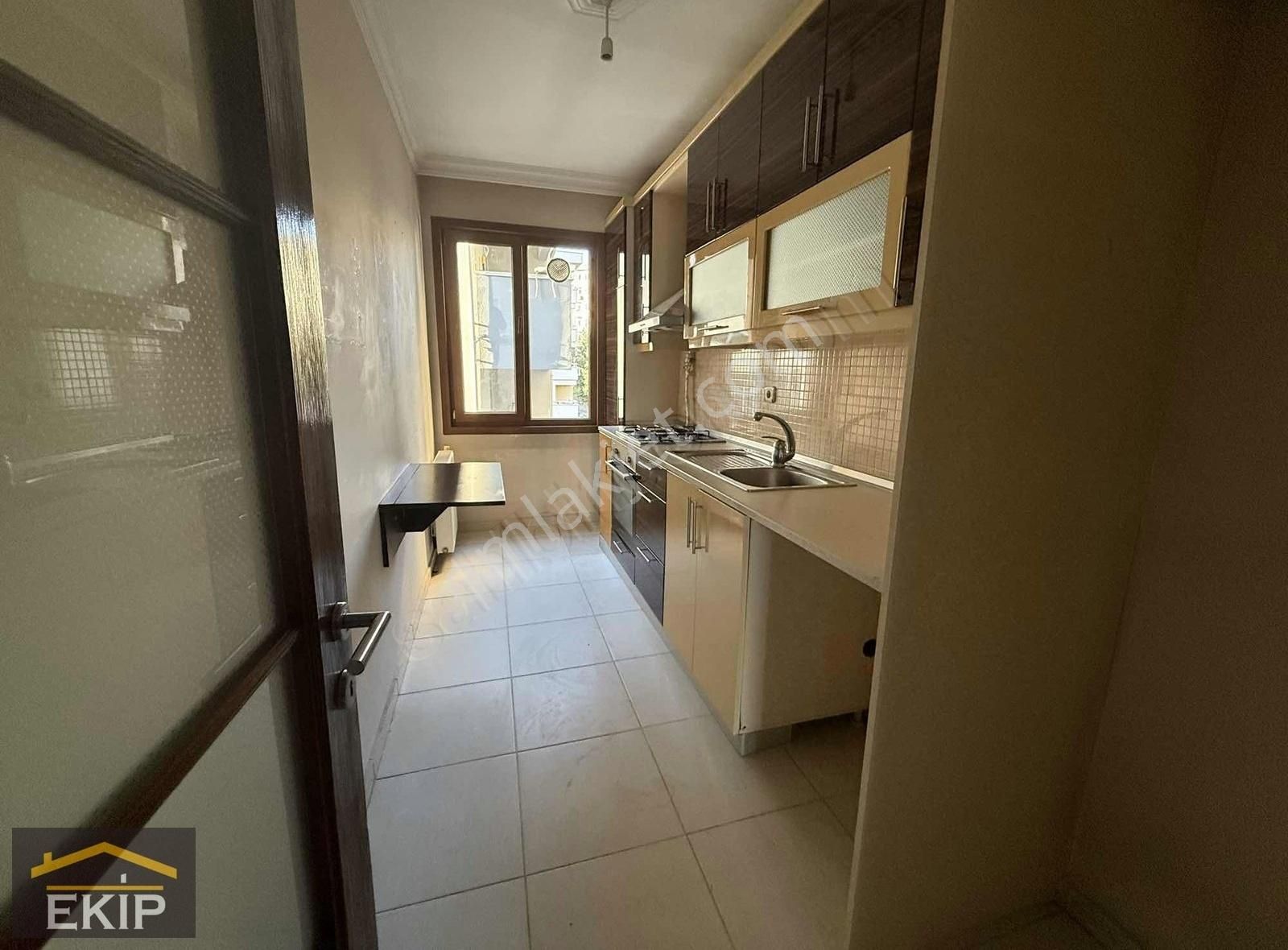 Ekip Gayrimenkul'den Camlık Mah.115 2+1 Ara Kat