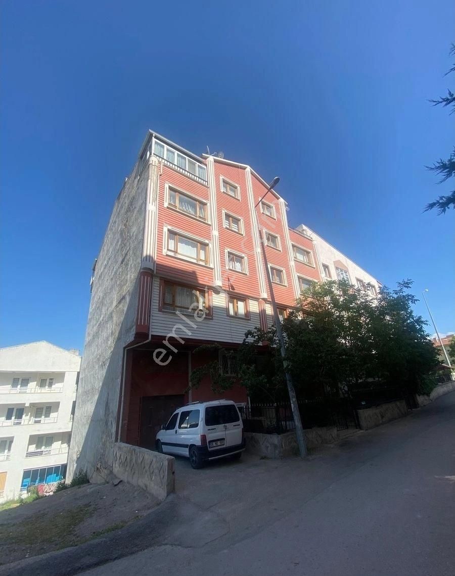 Alsancak’da 3+1 Kiralık