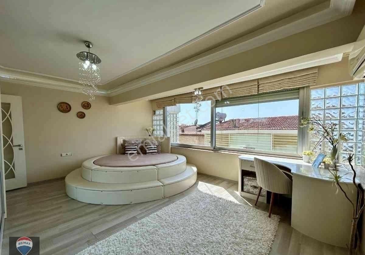 Manzarasıyla Büyülen, Bakımlı, Geniş Villa - Görsel 9