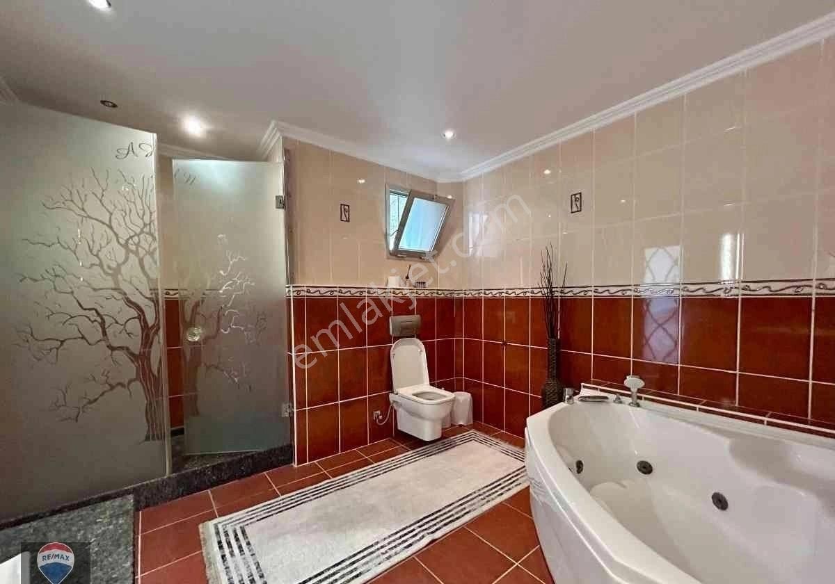 Manzarasıyla Büyülen, Bakımlı, Geniş Villa - Görsel 25