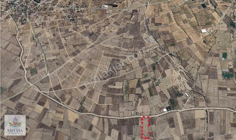 Baklan Merkezde İçinde Kargir Ev Olan 16 Dönüm Ceviz Bahçesi - Görsel 5