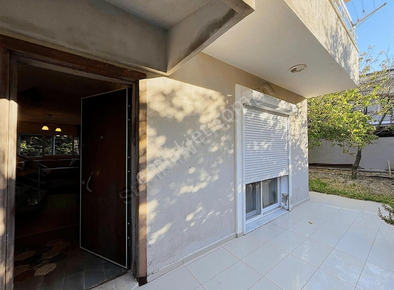 Yiğit Gayrimenkul'den Çeşme Merkezde Uygun Fiyat Satılık Villa