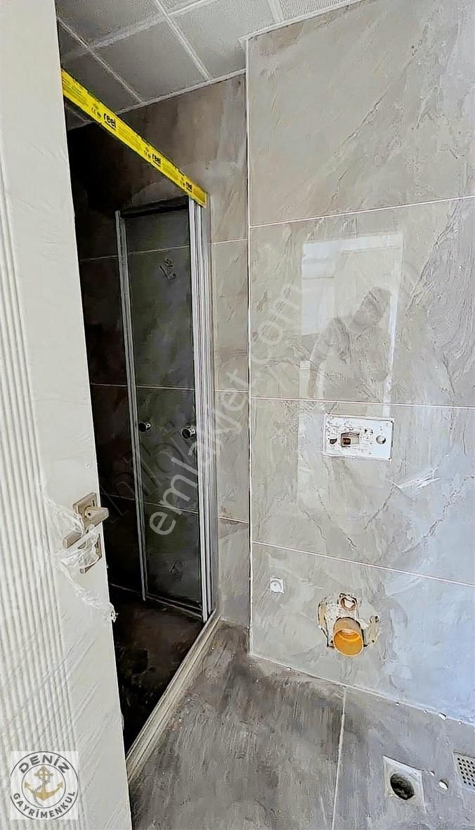 Yatay Mimari Projede Geniş Teraslı 1+1 Daireler - Görsel 15