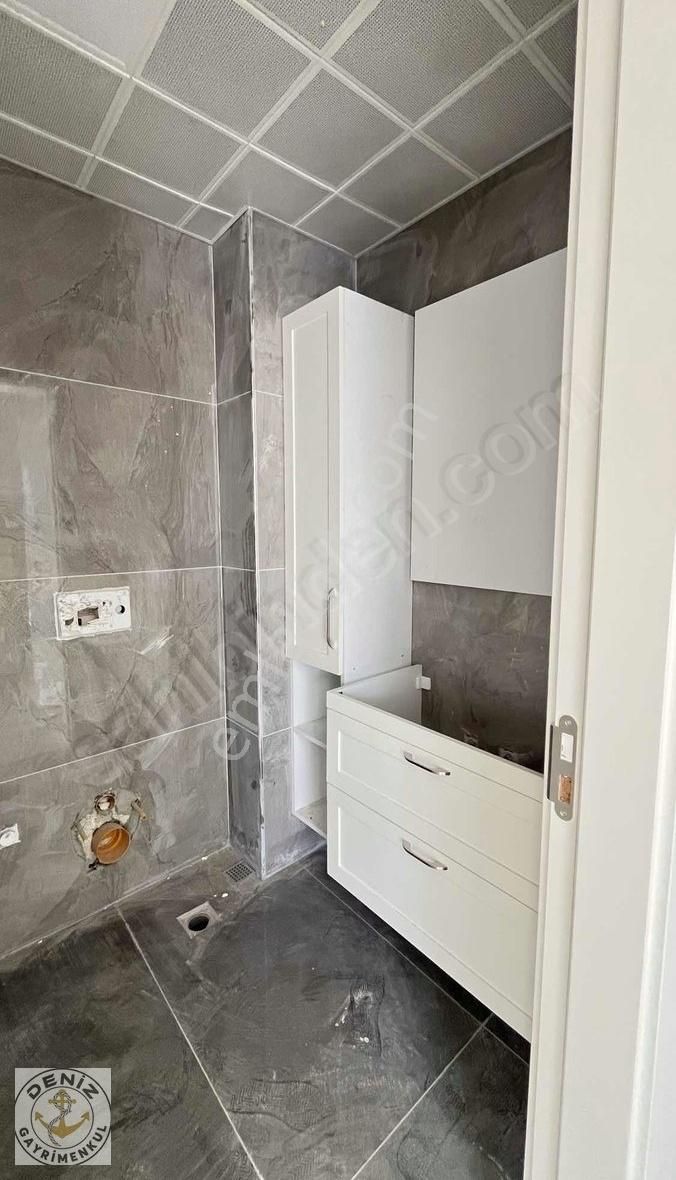 Yatay Mimari Projede Geniş Teraslı 1+1 Daireler - Görsel 19