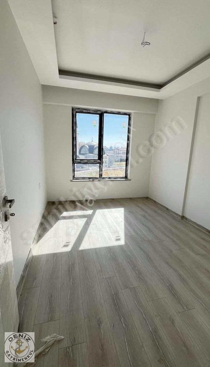 Yatay Mimari Projede Geniş Teraslı 1+1 Daireler - Görsel 7