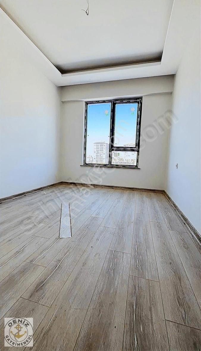 Yatay Mimari Konsept Projede Geniş Teras Bahçeli 1+1 Daireler - Görsel 10