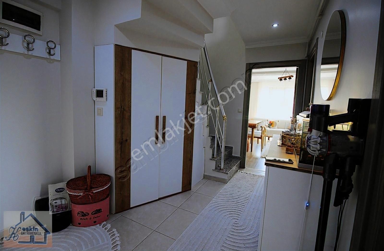 Keskinden 3+1 Teraslı 130 M2 Kullanışlı Dublex Daire - Görsel 3