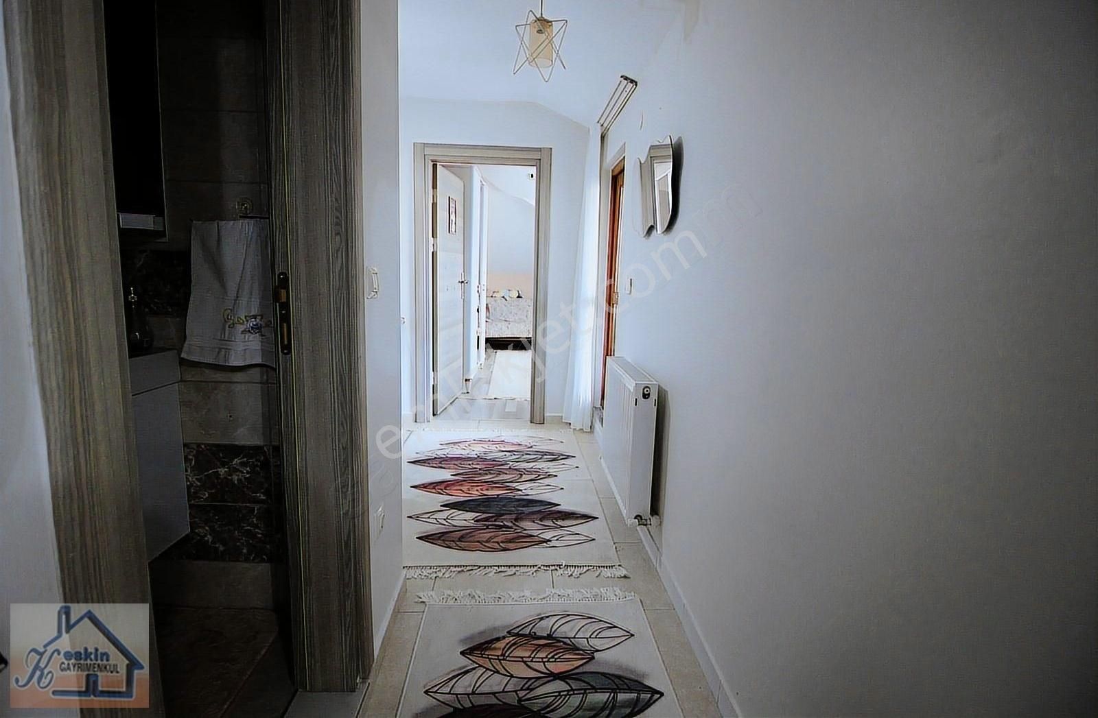 Keskinden 3+1 Teraslı 130 M2 Kullanışlı Dublex Daire - Görsel 4