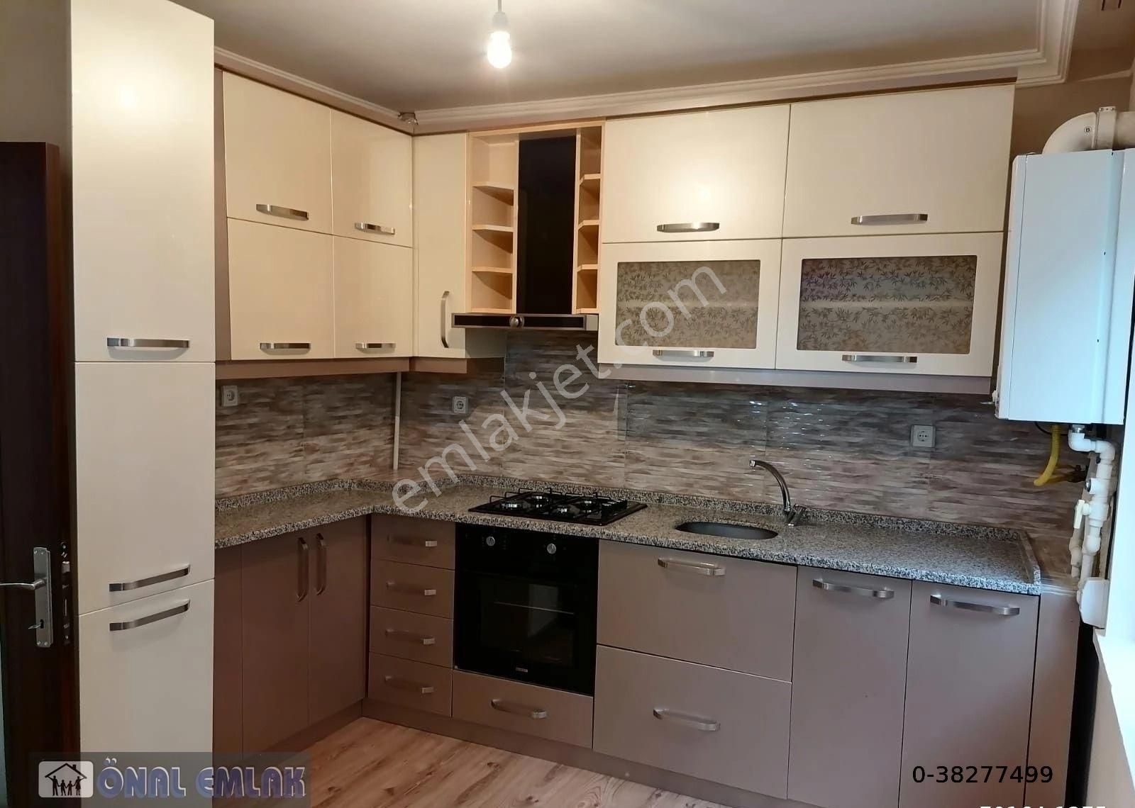 Önaldan Ankara Çankaya Dikmen Aydınlar Mah. 2+1 Yüksek Giriş Verandalı