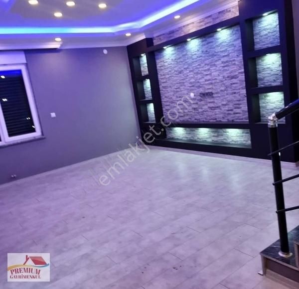 Karasu Yalı Mahallasinde Satılık Fuul Yapılı Kış Bahçeli Triblex - Görsel 30