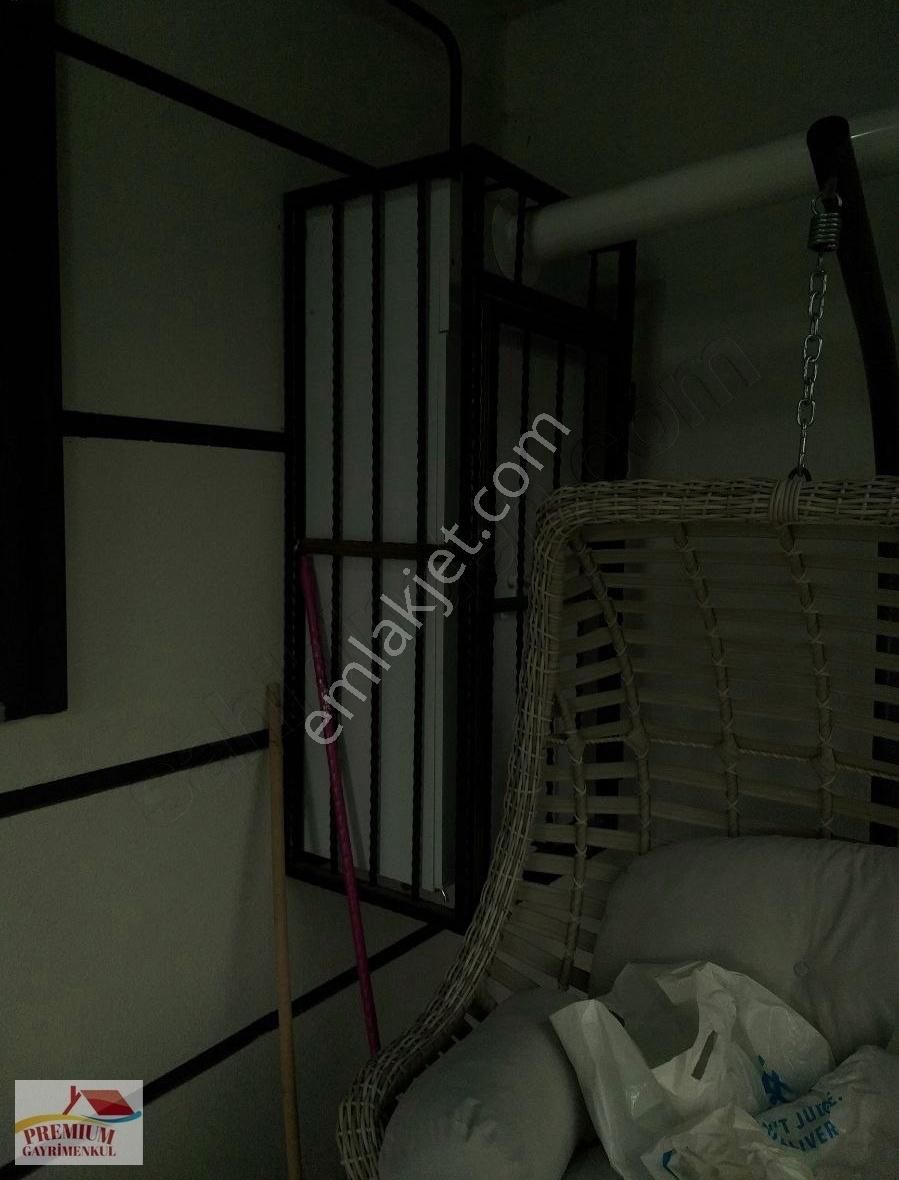 Karasu Yalı Mahallasinde Satılık Fuul Yapılı Kış Bahçeli Triblex - Görsel 18