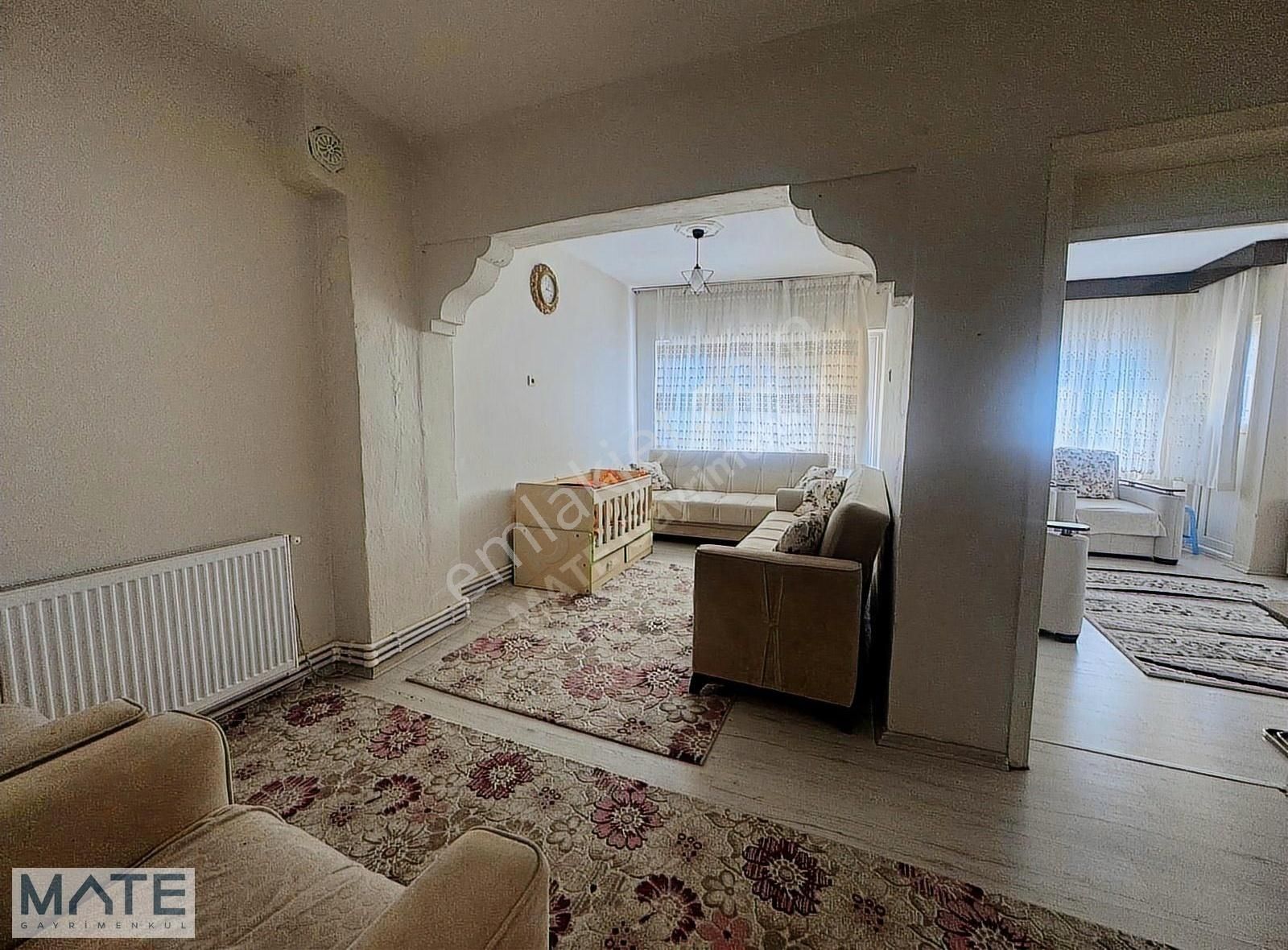 Paşabayır Mahallesinde Eşyalı 2+1 Kiralık Daire