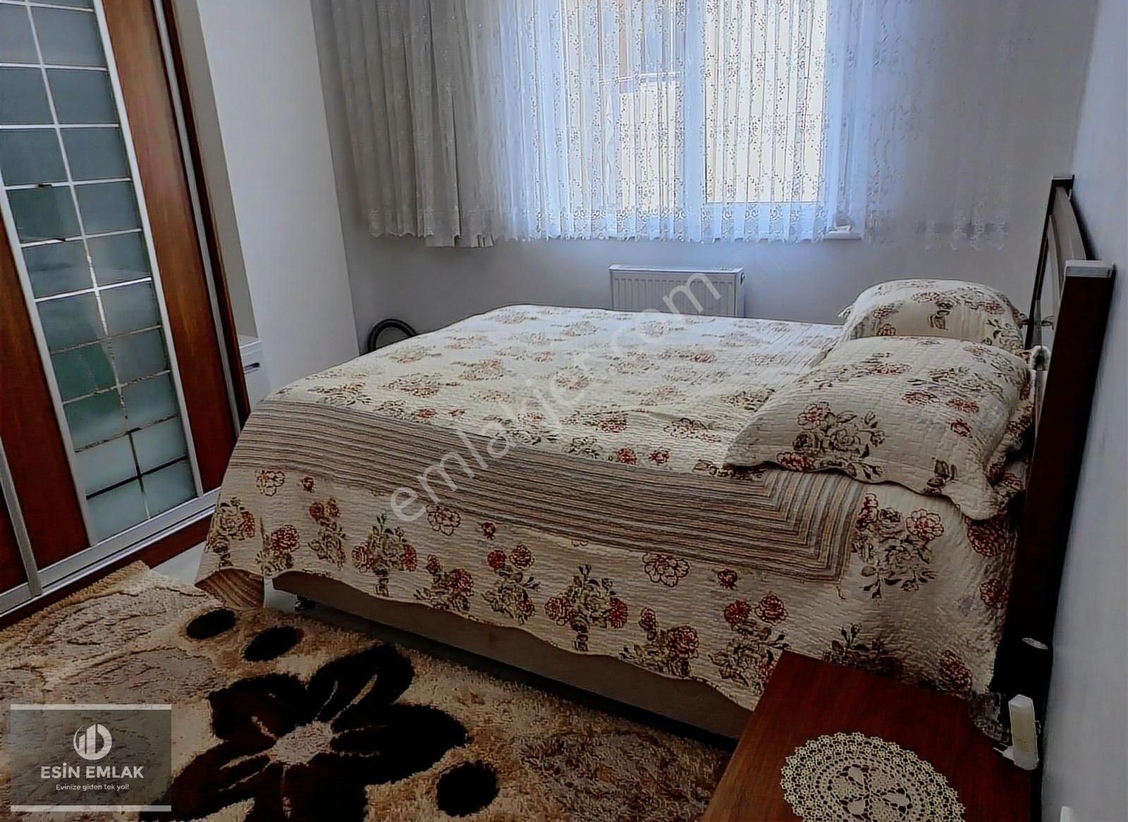 Orhangazi Mah Balkonlu Merkezi Konumda Arakat Geniş 3+1 Daire
