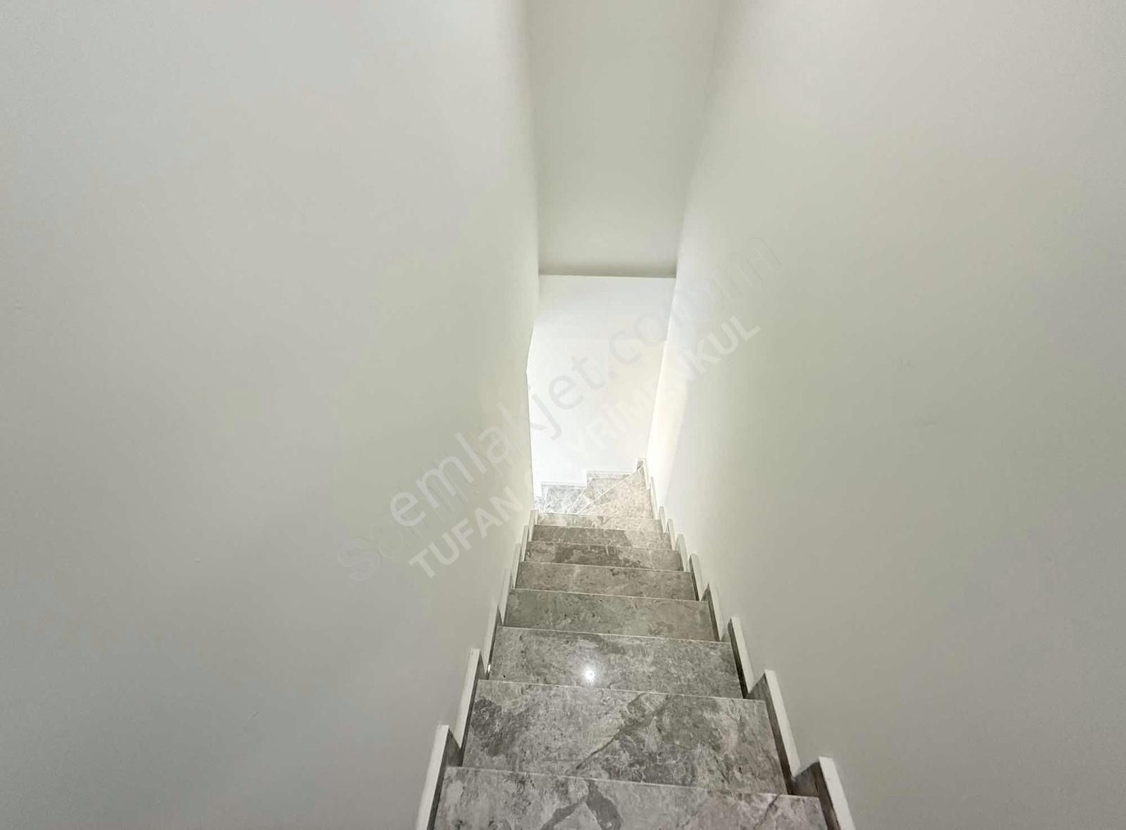 Manavgat Sarılarda Sıfır Ultralüks 4+1 Dubleks Daire - Görsel 2