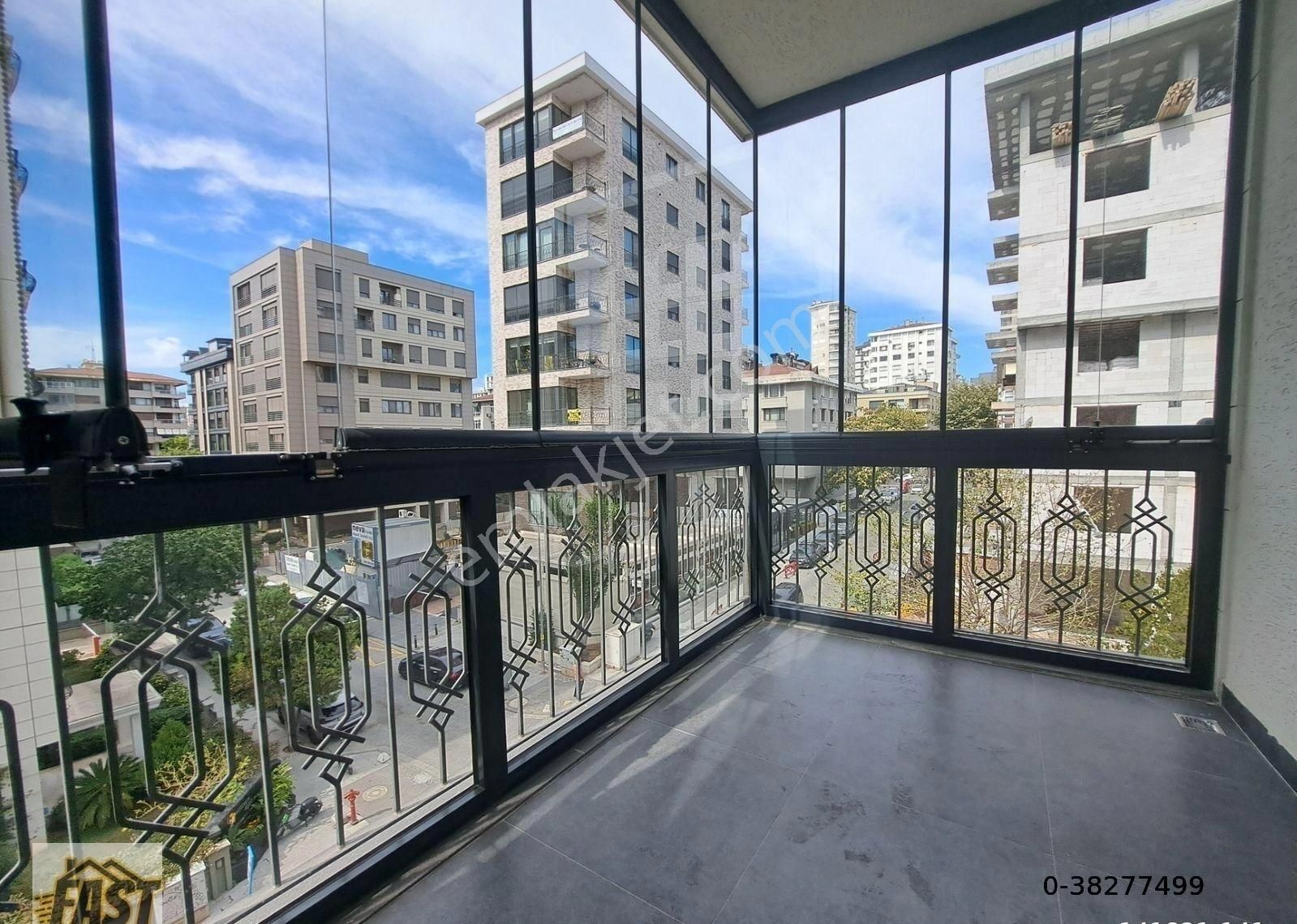 Kadıköy Şaşkınbakkal Sahilde Caddeye 2.bina Balkonlu 3+1 - Görsel 16