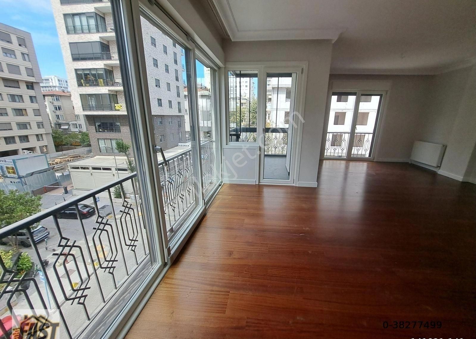 Kadıköy Şaşkınbakkal Sahilde Caddeye 2.bina Balkonlu 3+1 - Görsel 7