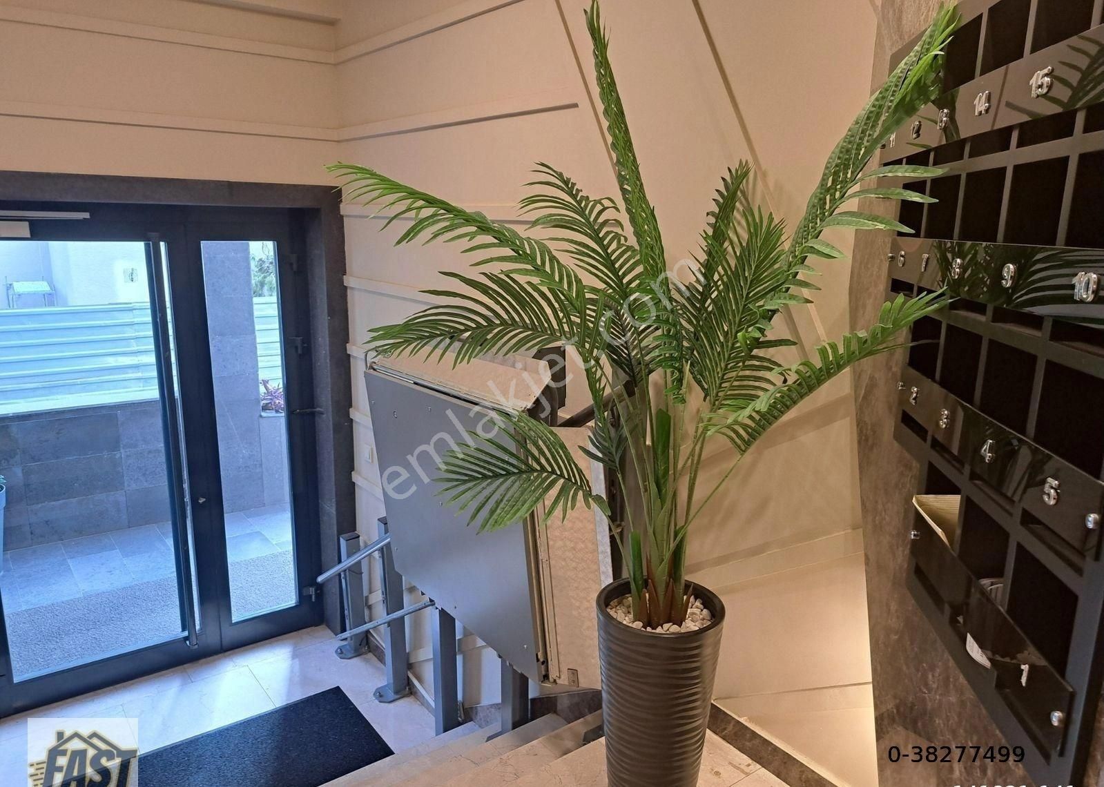 Kadıköy Şaşkınbakkal Sahilde Caddeye 2.bina Balkonlu 3+1 - Görsel 28