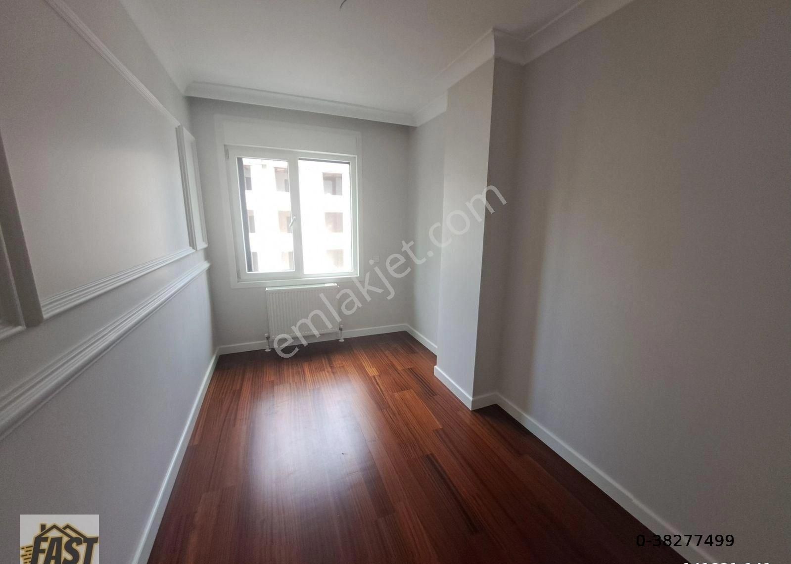 Kadıköy Şaşkınbakkal Sahilde Caddeye 2.bina Balkonlu 3+1 - Görsel 17