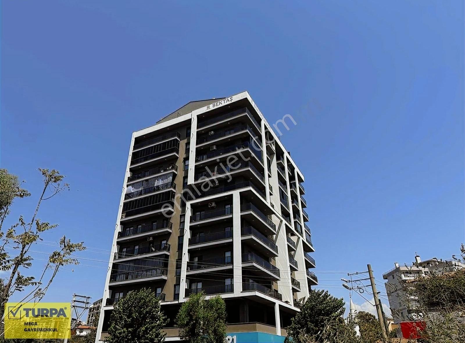 Turpa Mega Dan Karşıyaka İmbatlı Da Boş Satılık Lüks 3+1 Daire