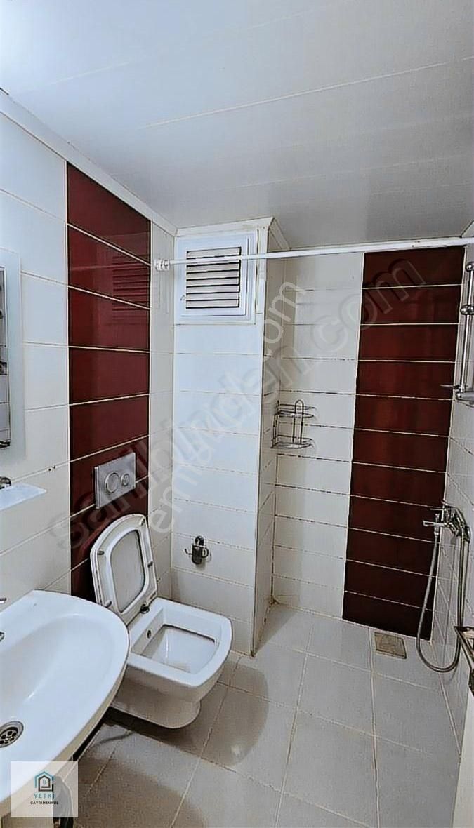 Ünversitesiye 1 Dk Yürüme Mesafesinde 1+1 Kiralık Apart