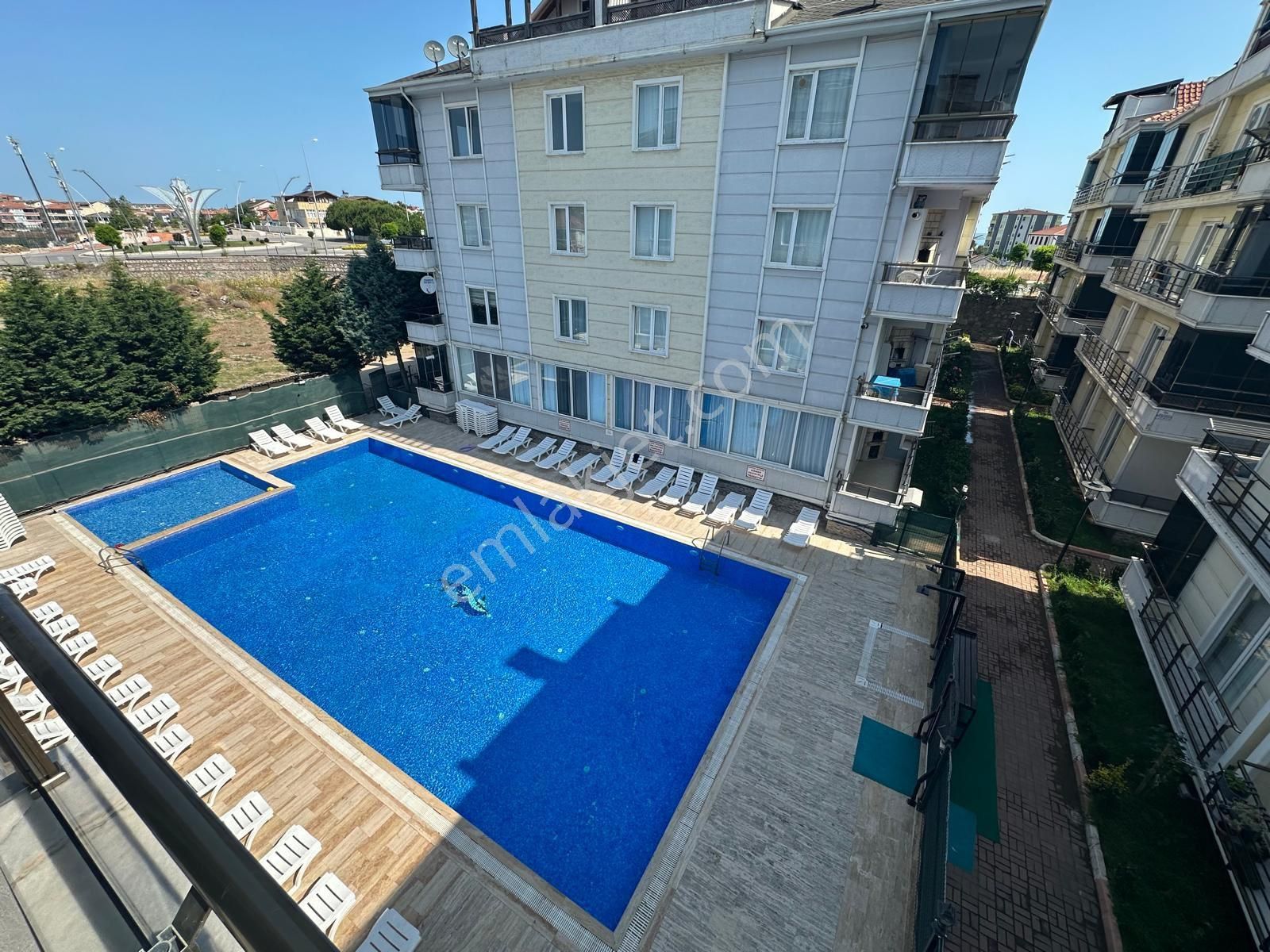 Havuzlu Güvenlikli Sitede Fırsat 2+1 Daire - Görsel 5
