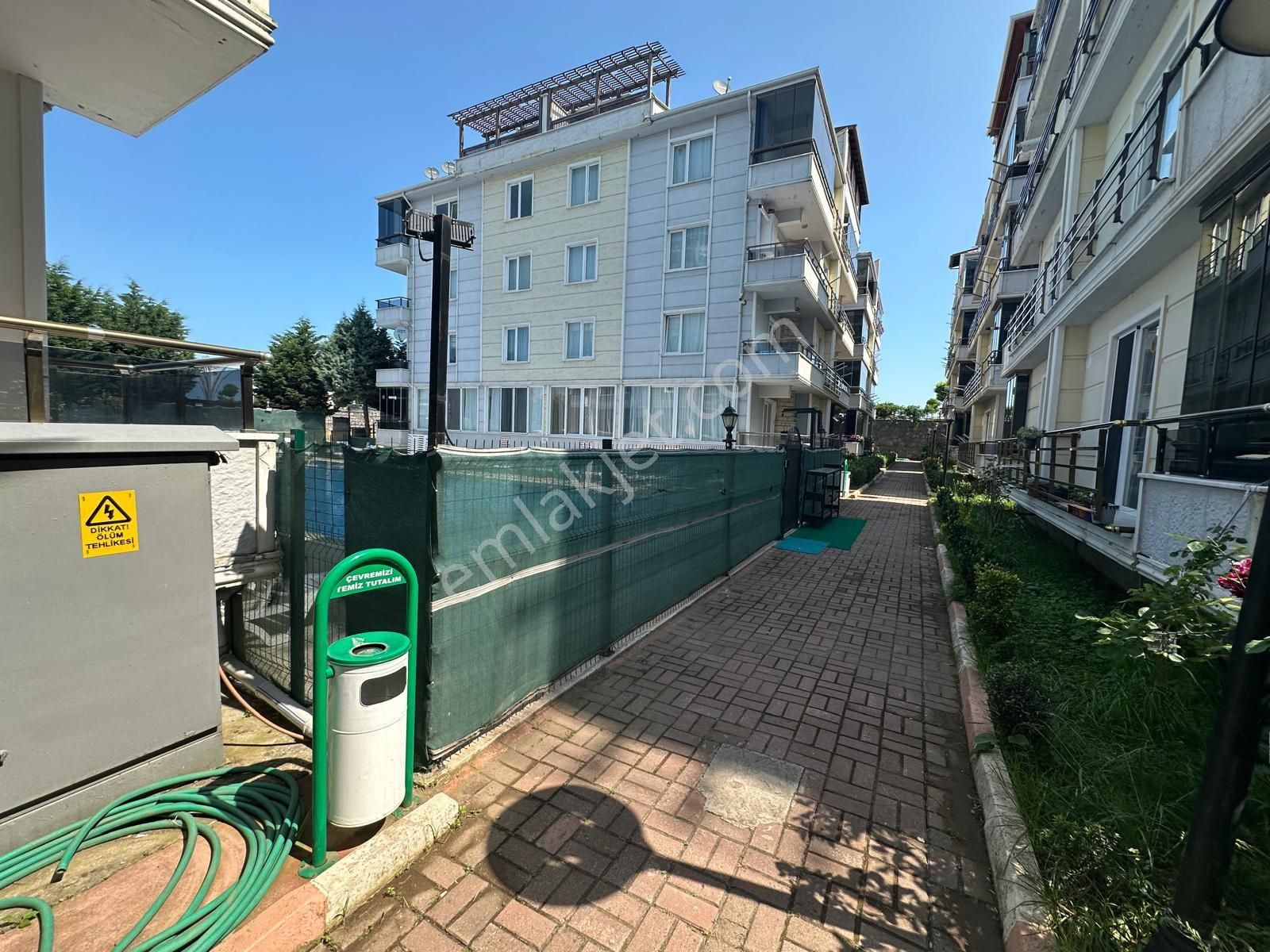Havuzlu Güvenlikli Sitede Fırsat 2+1 Daire - Görsel 8