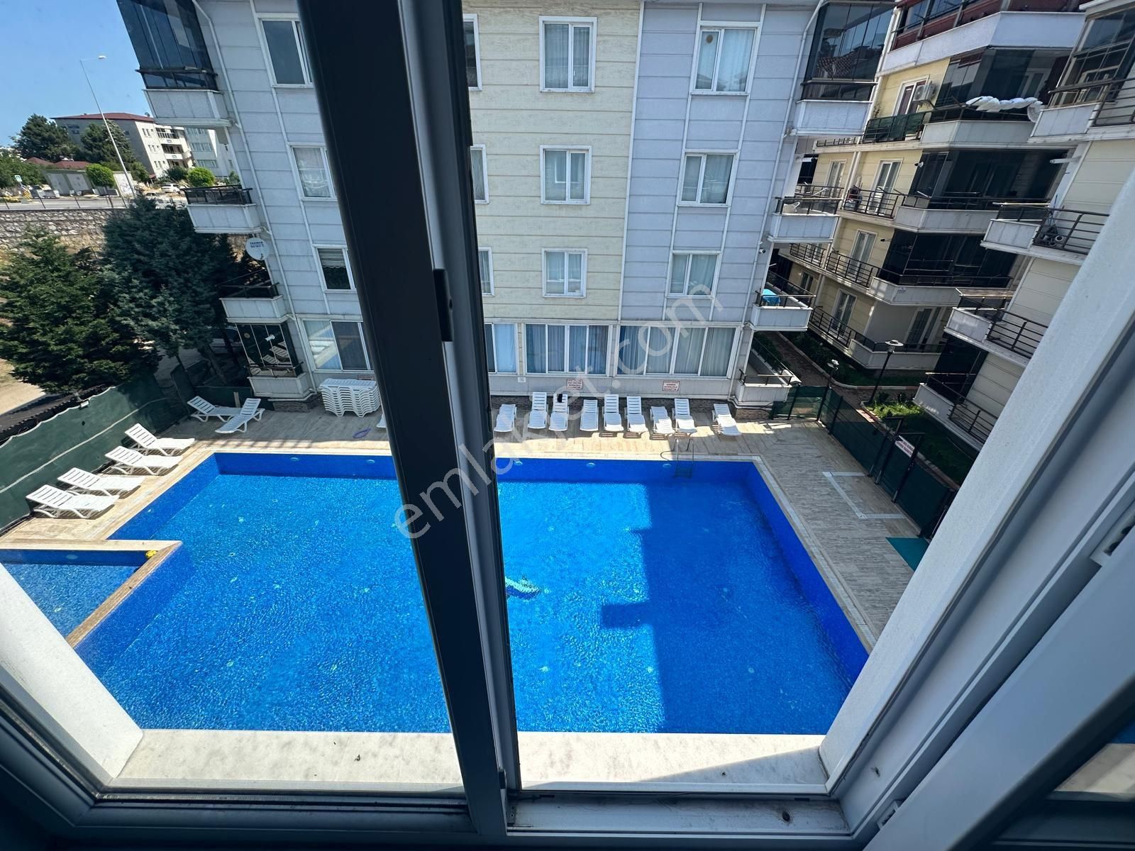 Havuzlu Güvenlikli Sitede Fırsat 2+1 Daire - Görsel 18