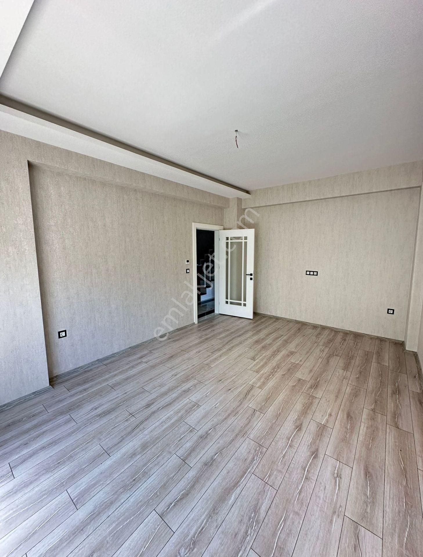 Pema Koleji Yanı Aren Konutlarında Satılık 5+1 Villa - Görsel 5