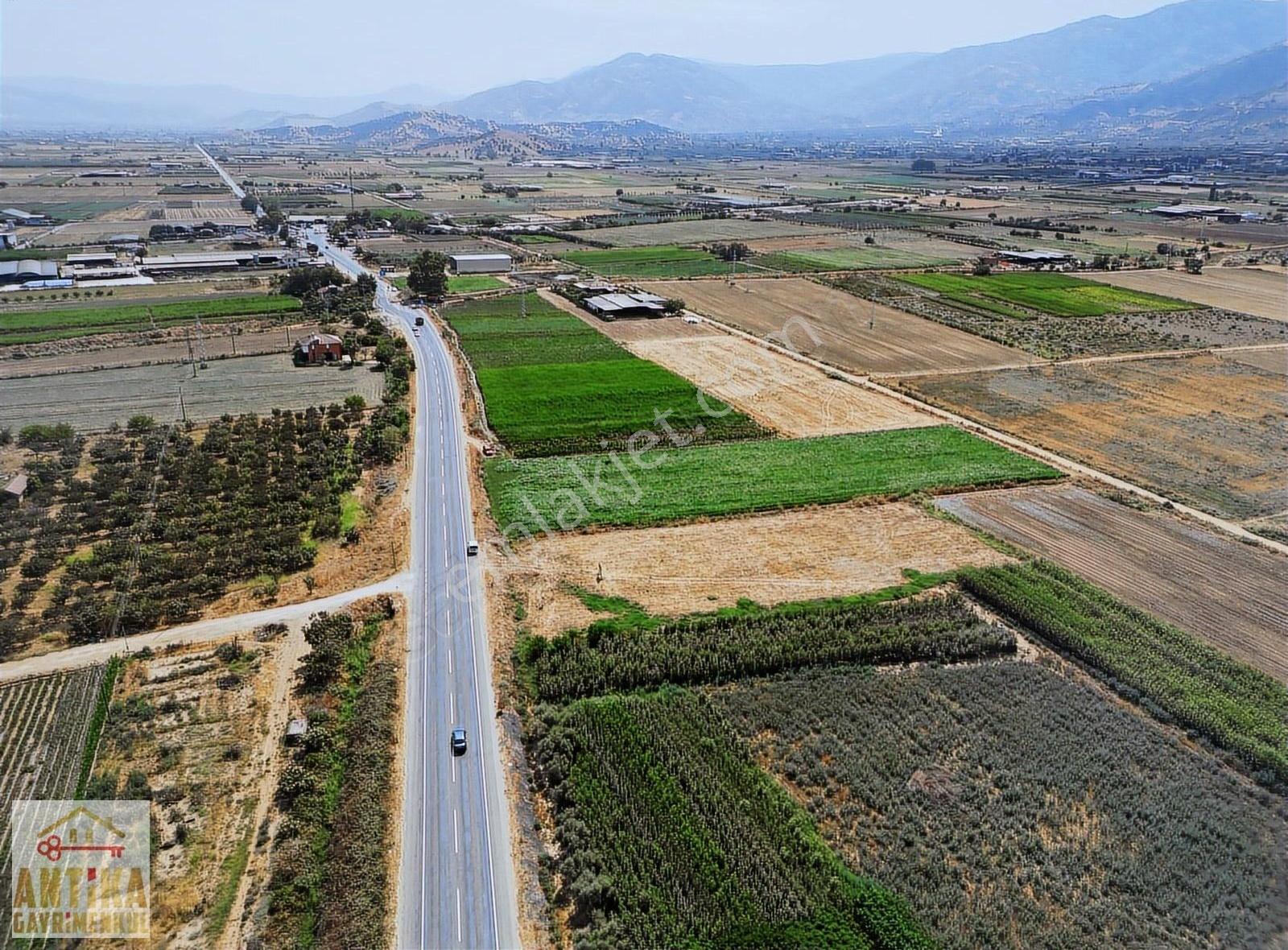 Antika Gayrimenkulden Asfalta Cepheli 4645 M² Satılık Tarla - Görsel 11
