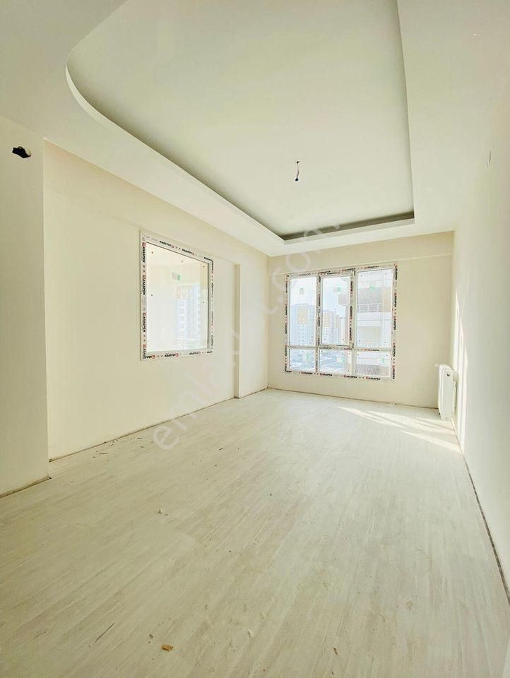 İldem Suat Altın Golden Center 3+1 Sıfır Lüxs Daire