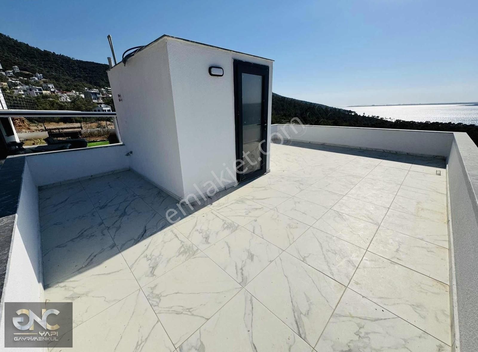 Kesintisiz Deniz Manzaralı Havuzlu Sıfır Yapı Villa - Görsel 17