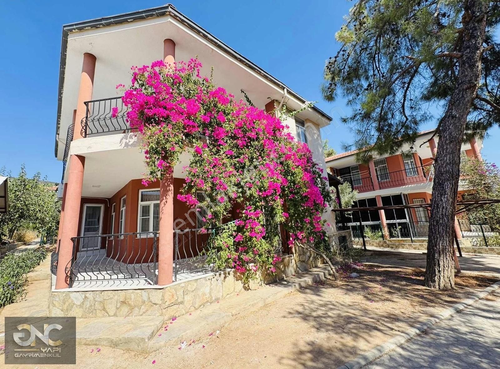 Denize 200 Metre Site İçi Müstakil Ayrı Muftak 3+1 Villa - Görsel 7