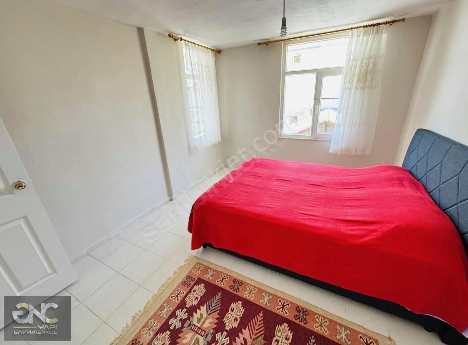 Denize 200 Metre Site İçi Müstakil Ayrı Muftak 3+1 Villa - Görsel 2