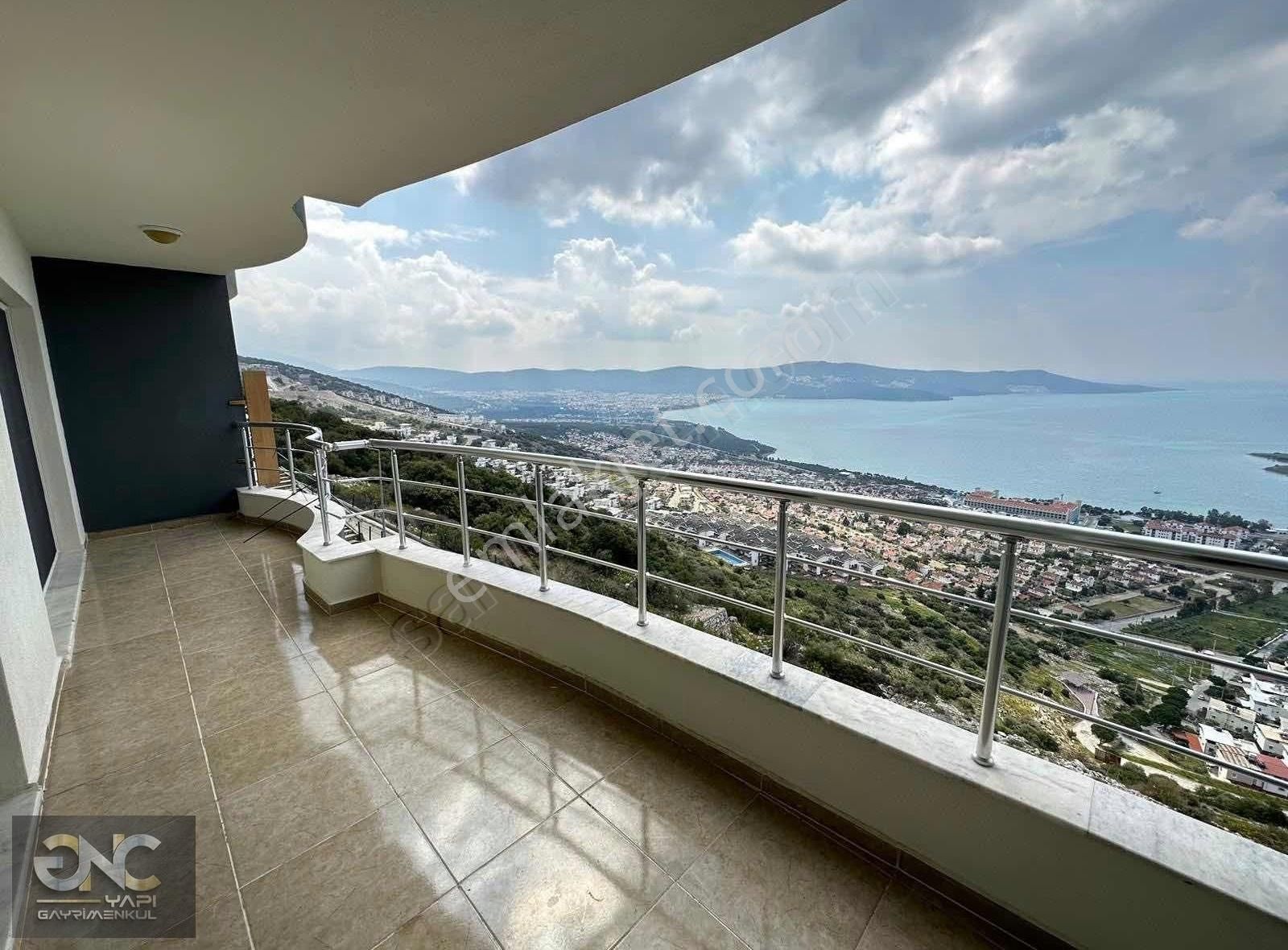 Havuzlu Güvenlikli Sitede Deniz Manzaralı 1+1 Daire - Görsel 10