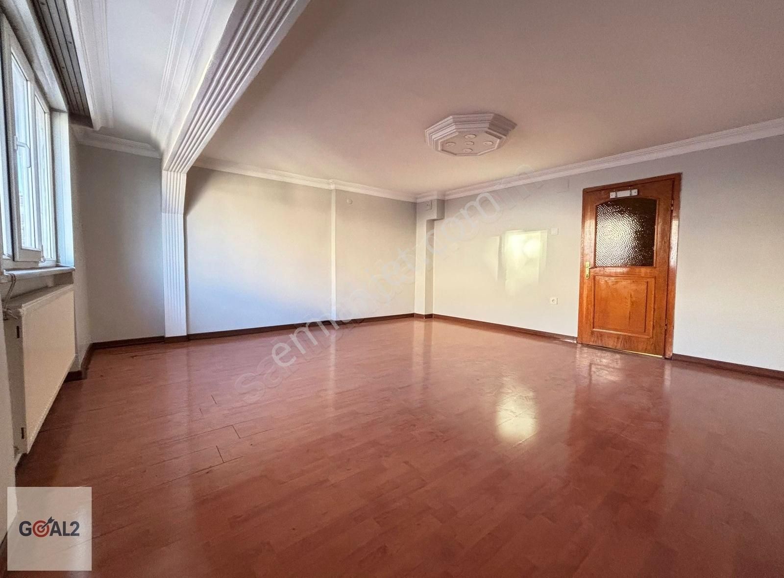 Fatihte Eşsiz Manzaralı Ferah Ve Geniş Daire 5+1 - Görsel 4