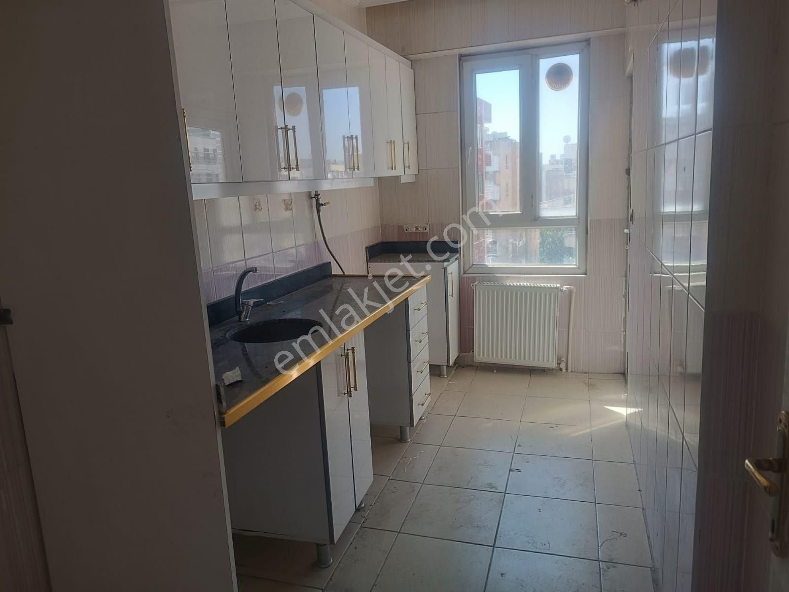 Mirza Emlak'tan Şahirnabi Mh 2+1 Satılık Daire