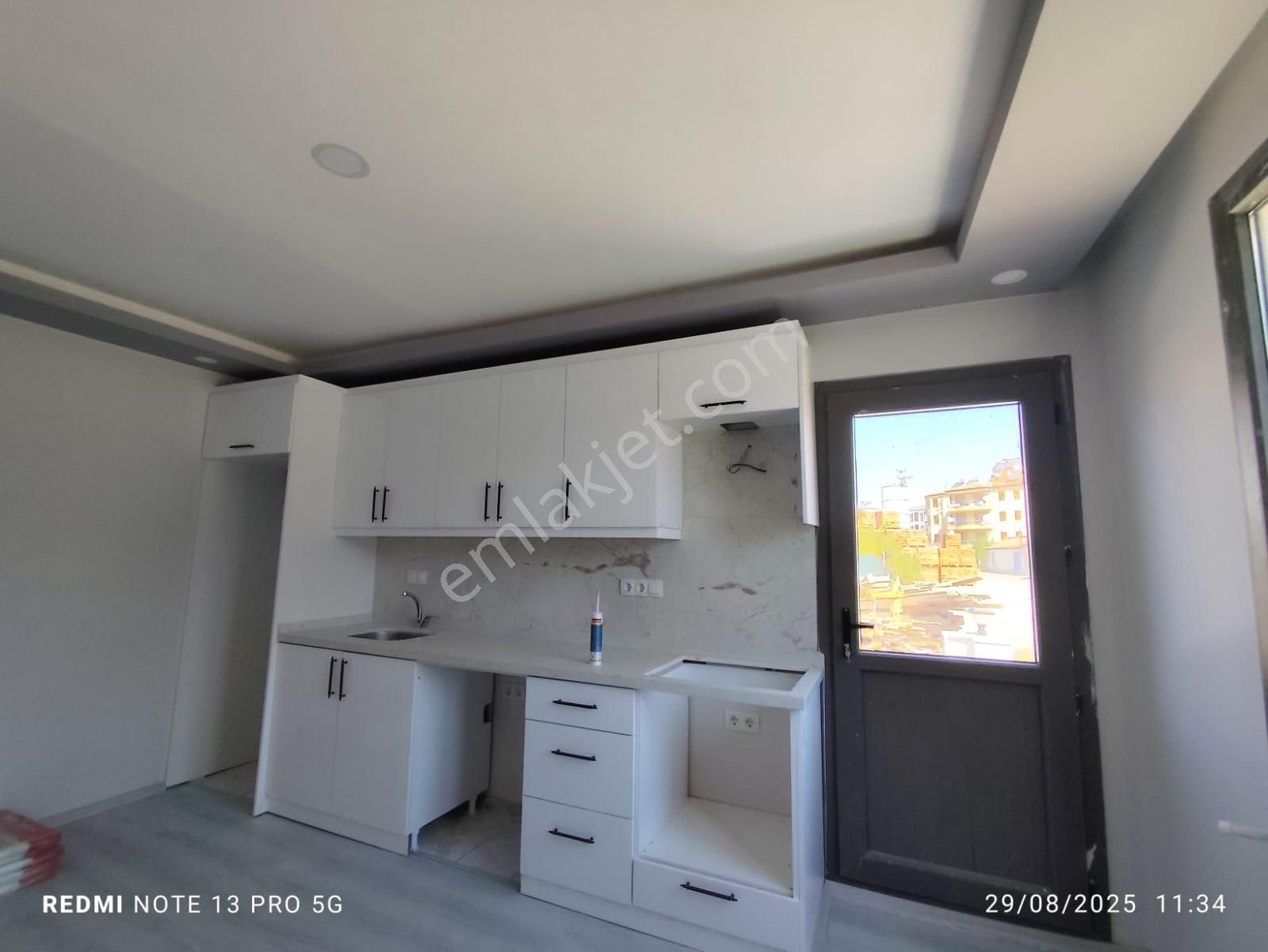 Ayvalık Altınovada 4 Katlı Binanın,bahçe Katı 2+1 Sıfır Daire - Görsel 15