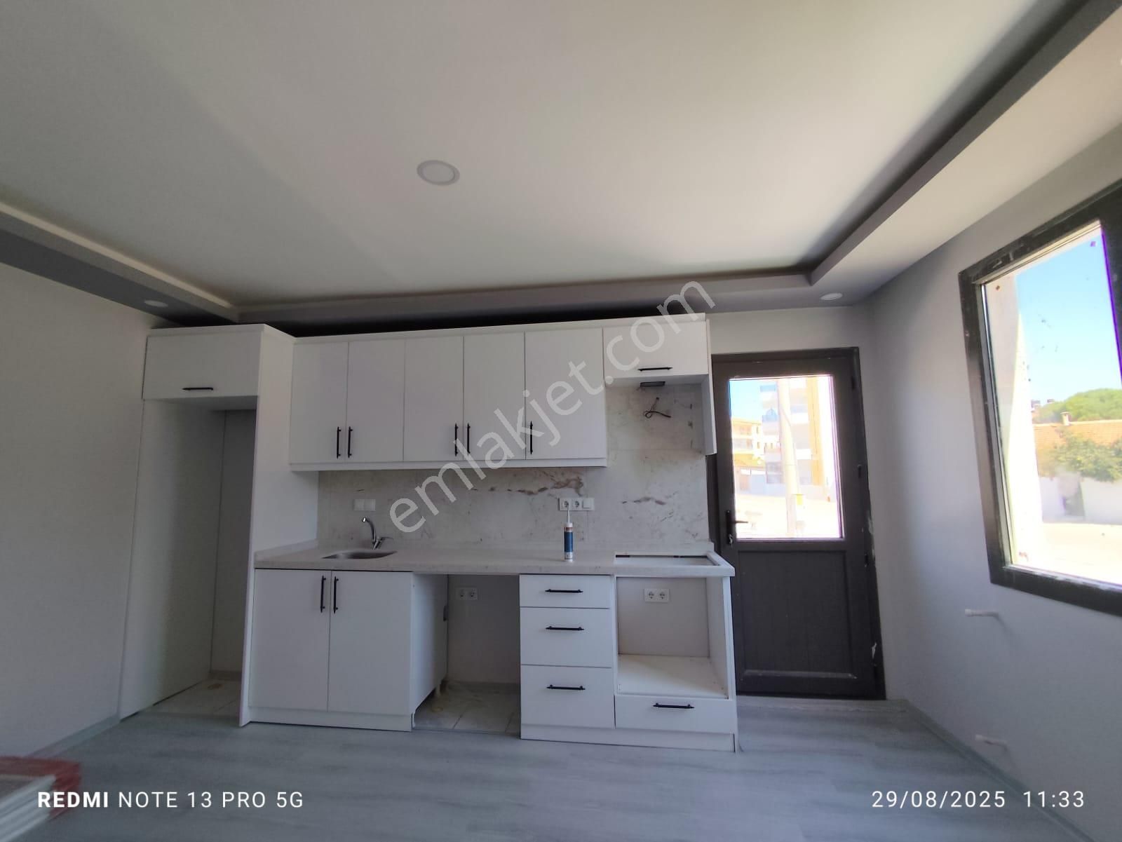 Ayvalık Altınovada 4 Katlı Binanın,bahçe Katı 2+1 Sıfır Daire - Görsel 13
