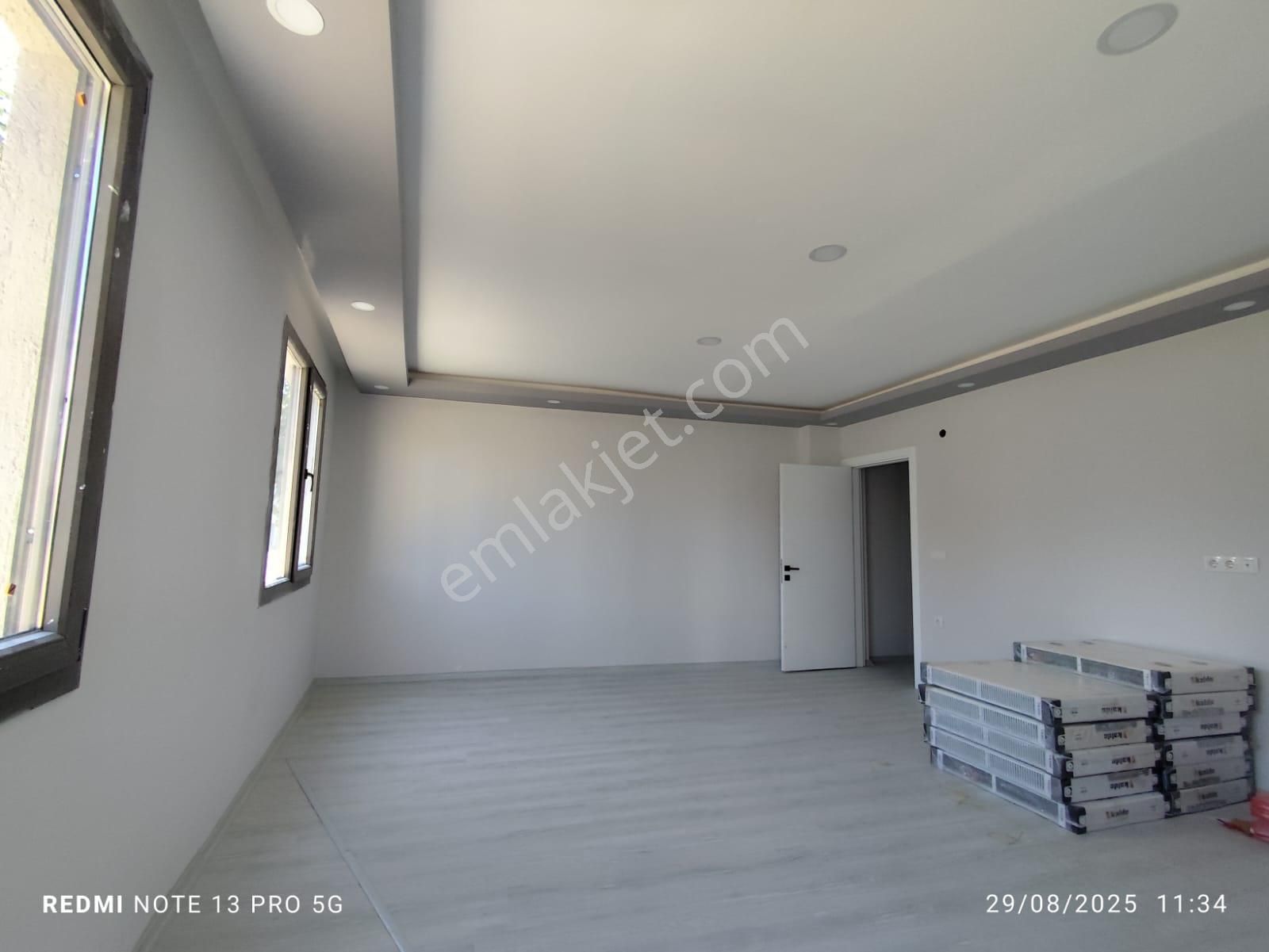 Ayvalık Altınovada 4 Katlı Binanın,bahçe Katı 2+1 Sıfır Daire - Görsel 11