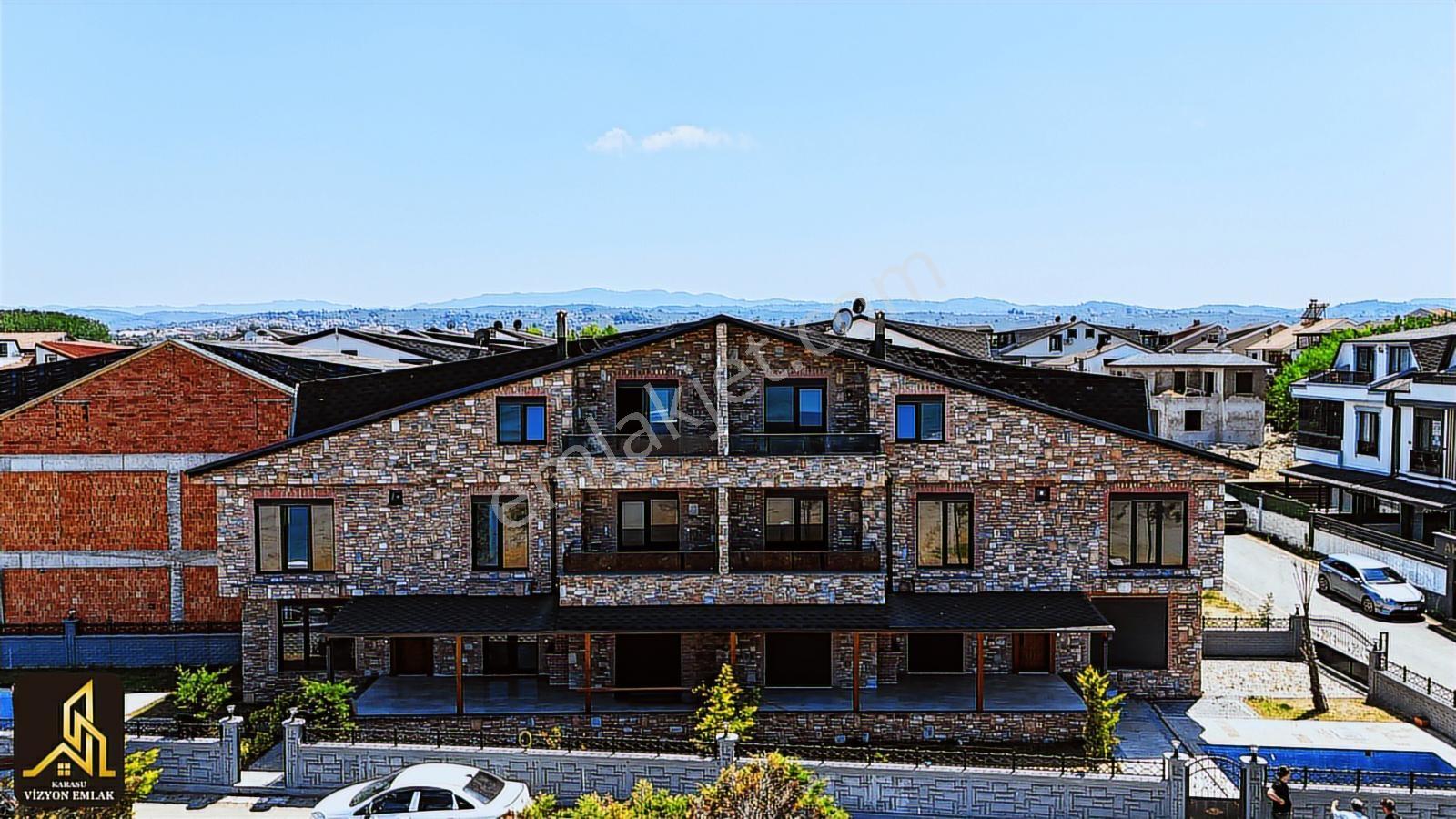 Kocaali Yalıda Emsalsiz Denize 1.parselde 5+1 Ultra Lüks Villa