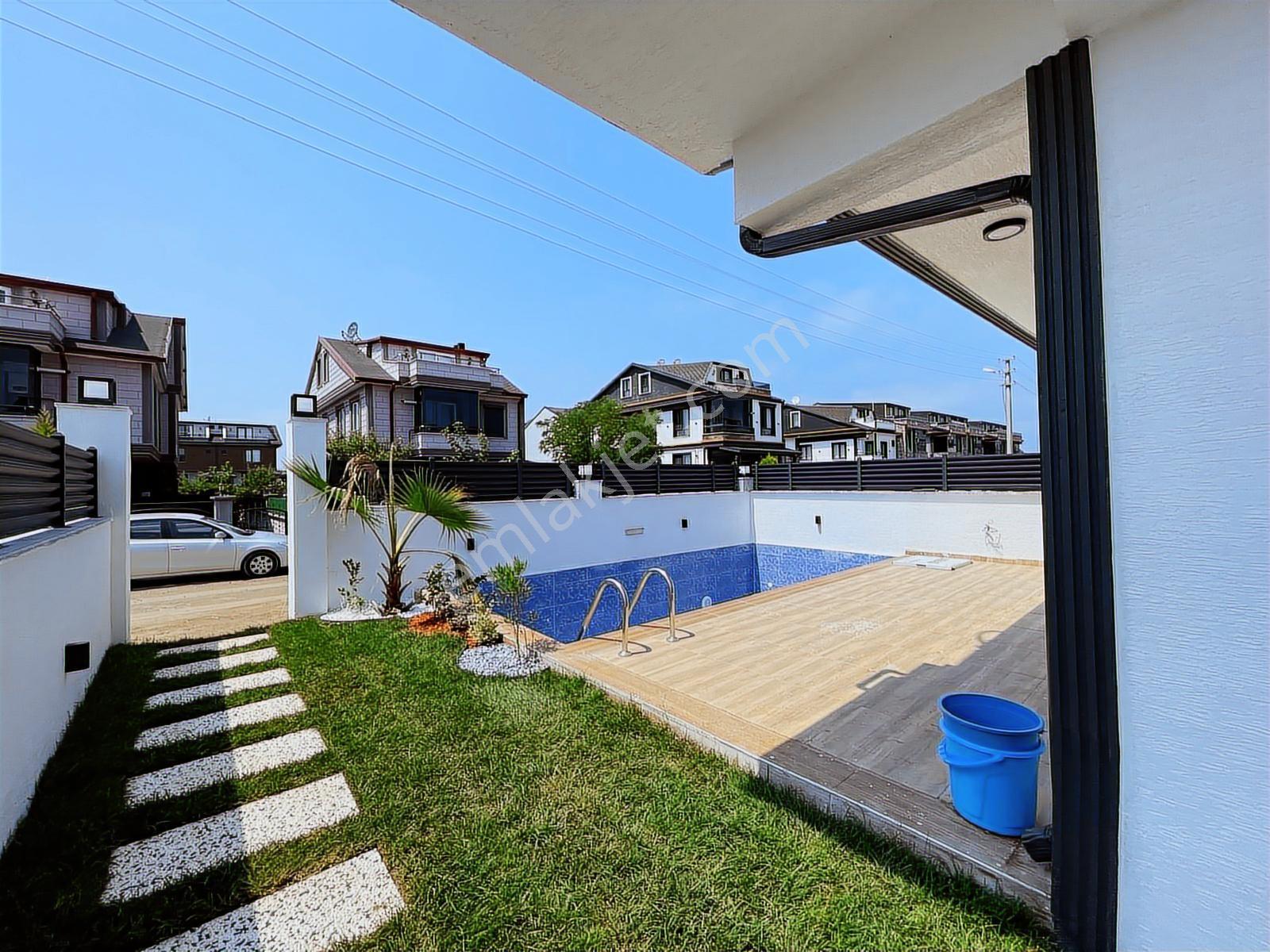Vizyon Emlaktan Müstakil Giriş Geniş Bahçeli Havuzlu Lüx Villa - Görsel 15