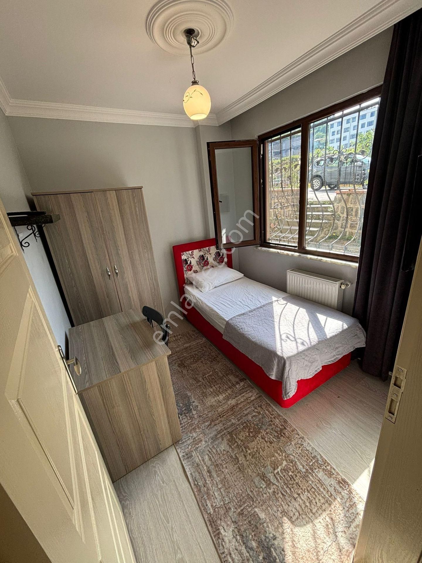 Ktü D Kapısı Önünde – Bahçe Katı 1+0 Kiralık Daire (faturalar Dahil) - Görsel 4