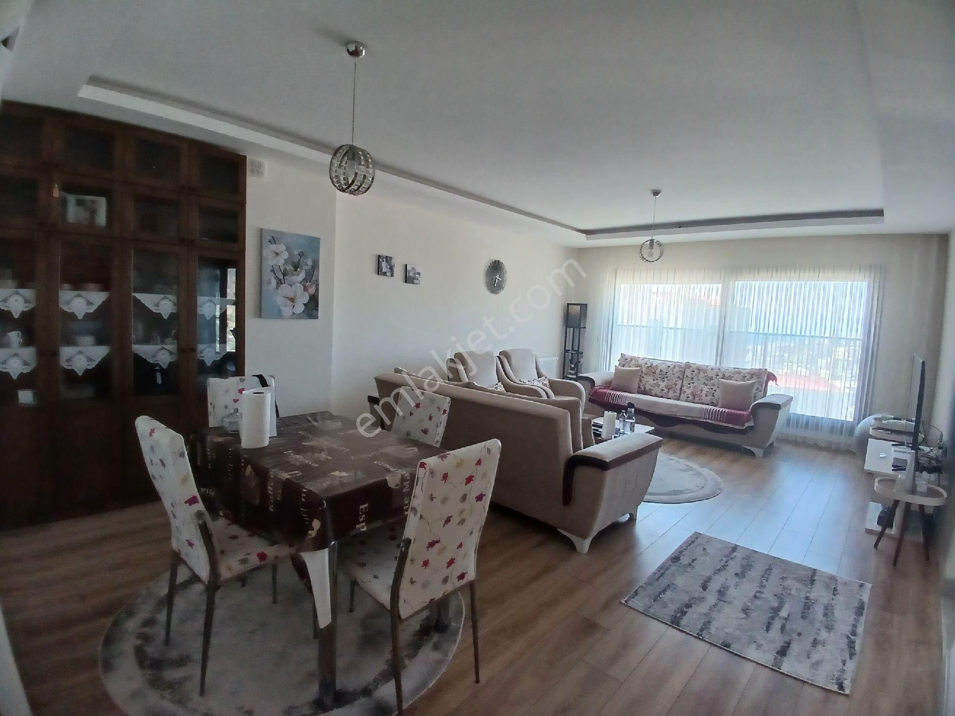 Kuşadası İkiçeşmelikte Satılık 3+1 Daire - Görsel 2