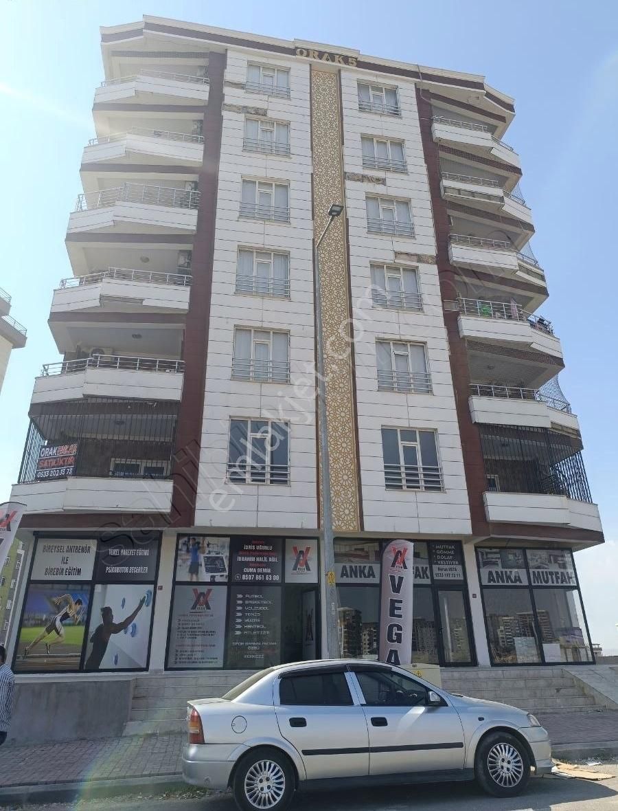 Doğukent Zirvede 3+1 Asma Katlı Dükkan Üstü Satılık Daire.