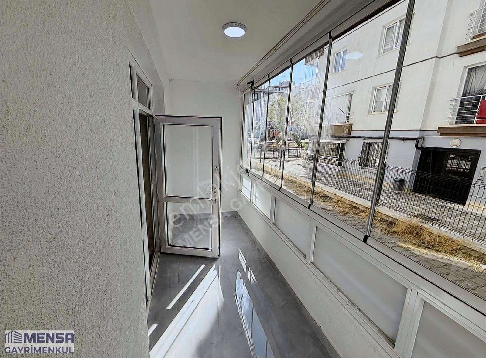 Mensa'dan Karakaya Mah. Masrafsız Çift Balkonlu Merkezi Konumda - Görsel 5