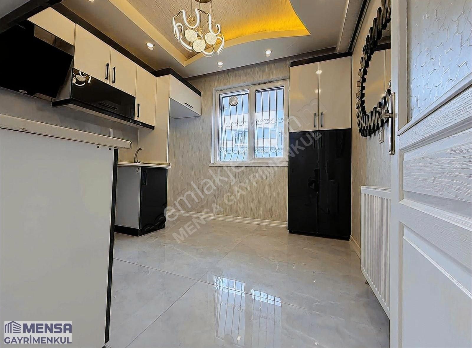 Mensa'dan Karakaya Mah. Masrafsız Çift Balkonlu Merkezi Konumda - Görsel 25