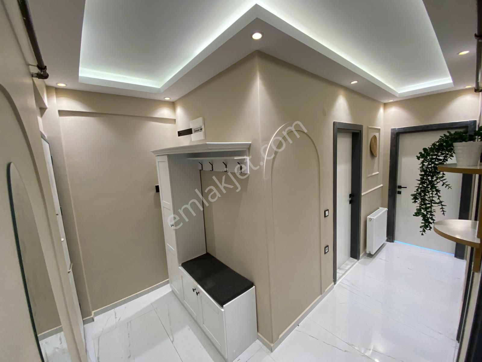 Atakum Ömürevlerinde Satılık 2+1 Daire