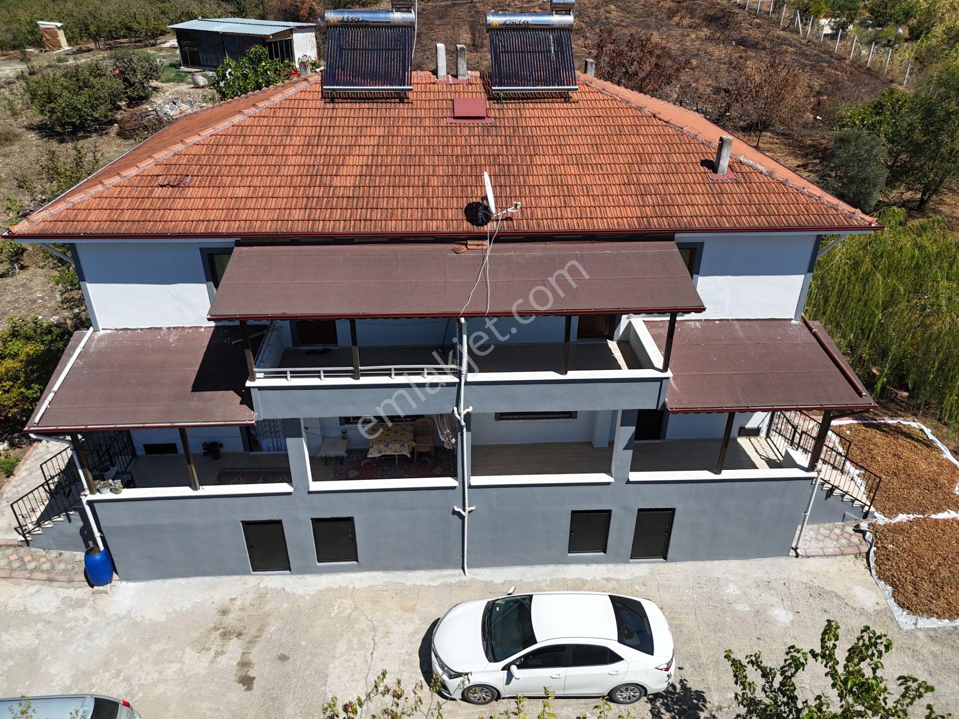 Re/max Maviden 2650 M2 Arsa Üzerinde 2 Adet Yeni 4+1 Müstakil Ev - Görsel 4